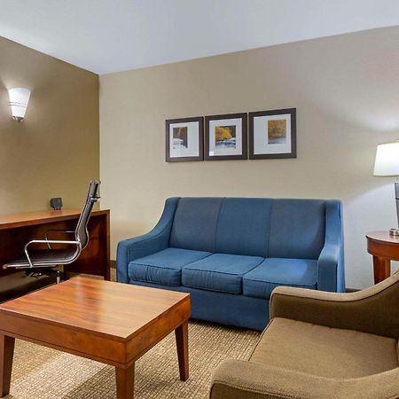 Comfort Suites Near Potomac Mills Woodbridge Eksteriør bilde