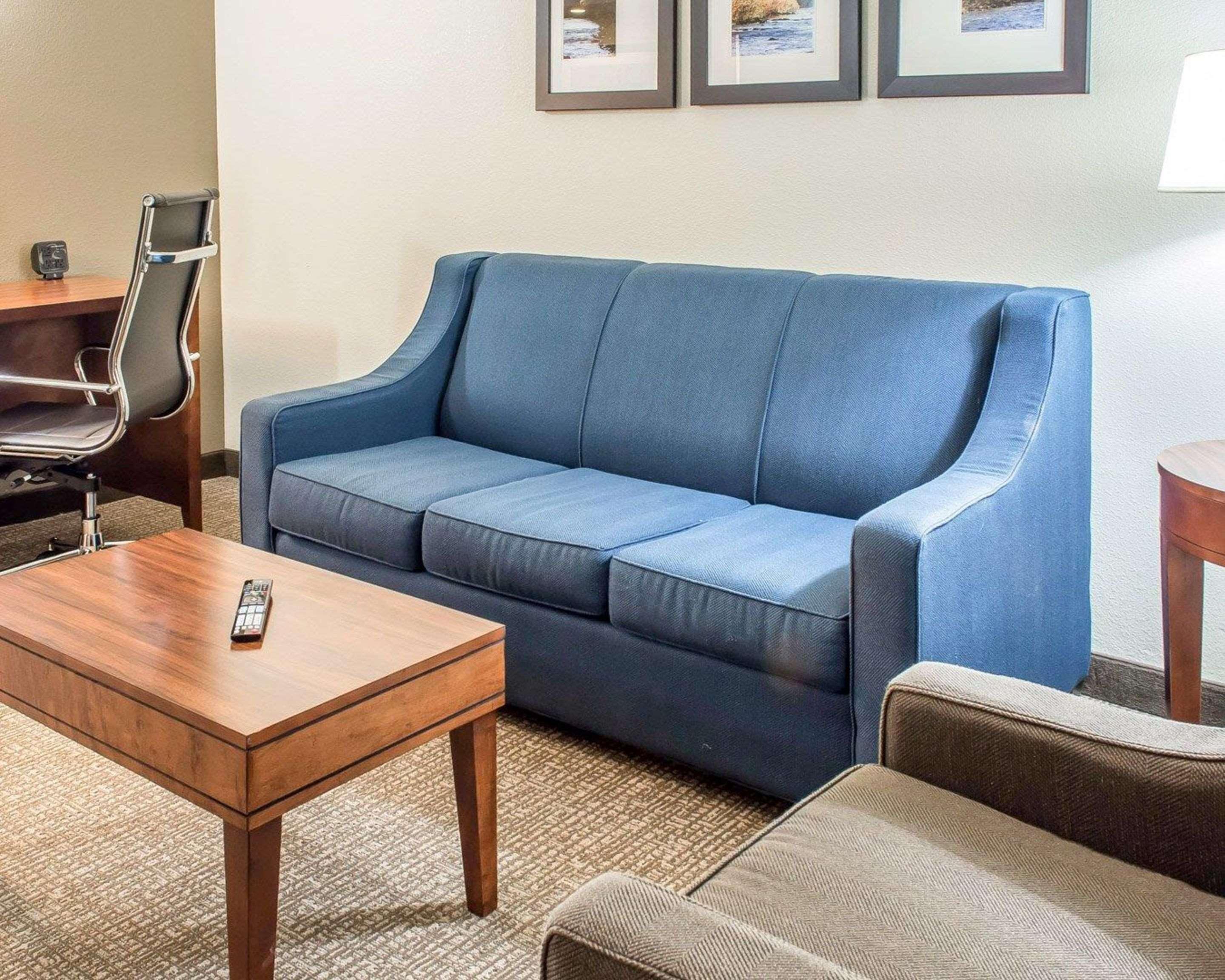 Comfort Suites Near Potomac Mills Woodbridge Eksteriør bilde