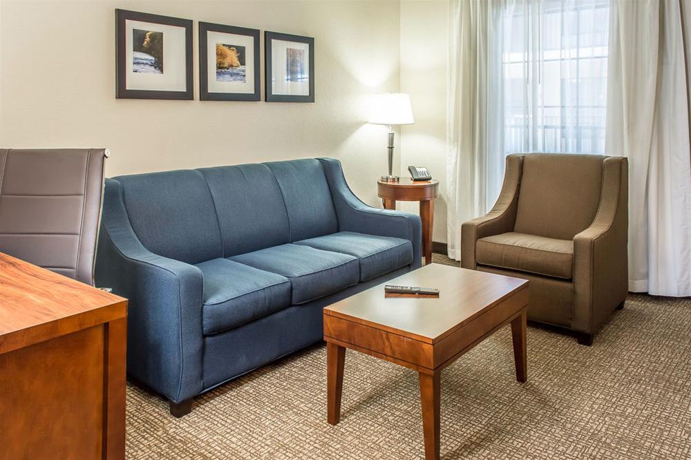 Comfort Suites Near Potomac Mills Woodbridge Eksteriør bilde
