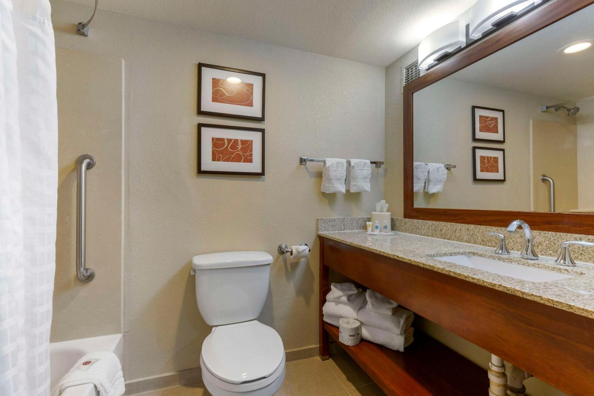 Comfort Suites Near Potomac Mills Woodbridge Eksteriør bilde