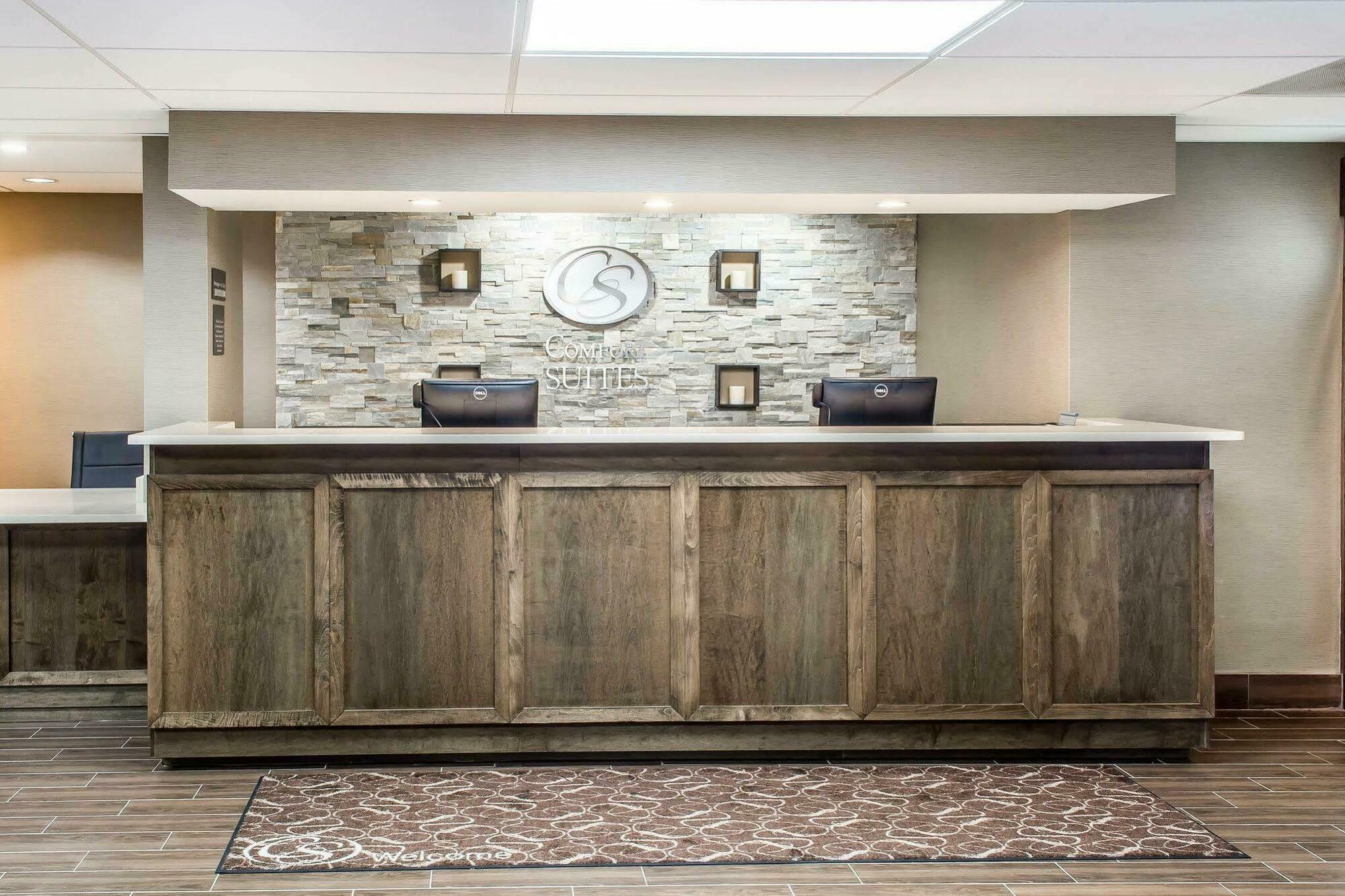 Comfort Suites Near Potomac Mills Woodbridge Eksteriør bilde